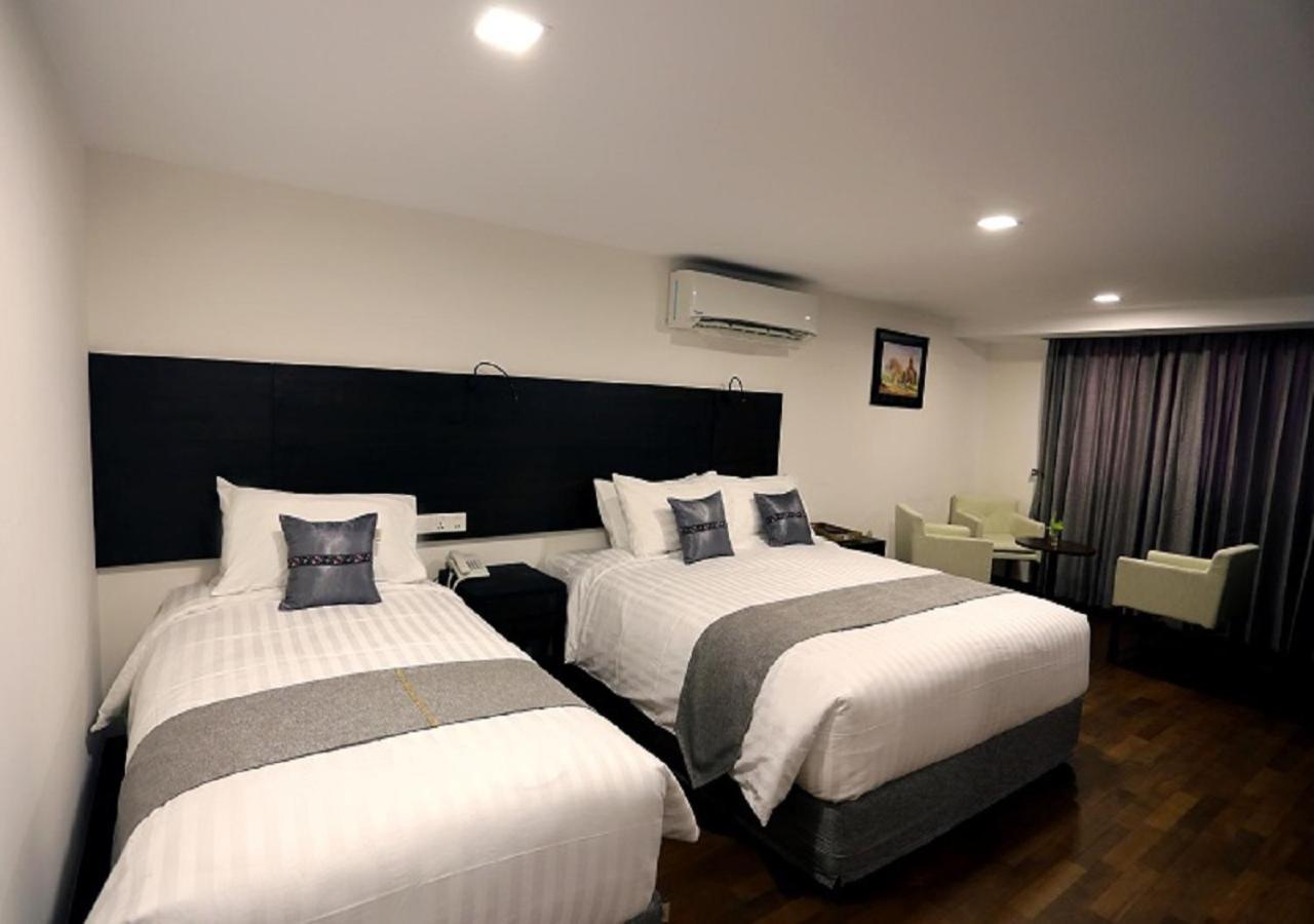 Hotel Scion Yangon Exteriör bild