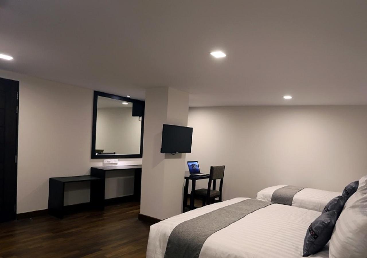 Hotel Scion Yangon Exteriör bild