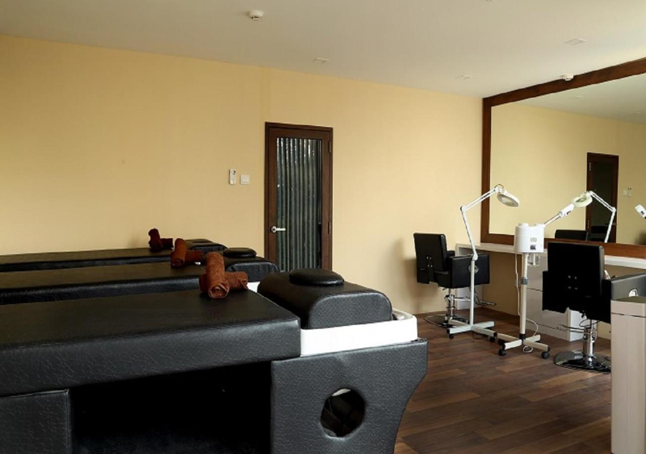 Hotel Scion Yangon Exteriör bild