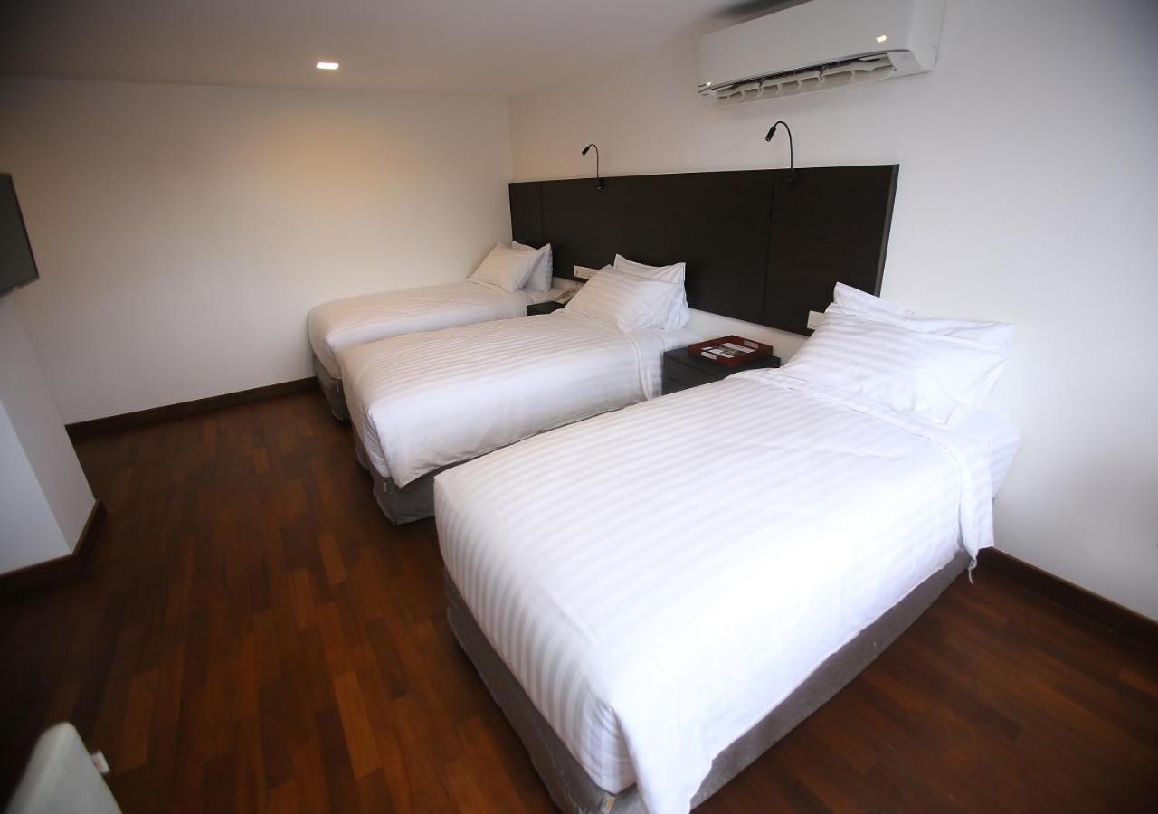 Hotel Scion Yangon Exteriör bild